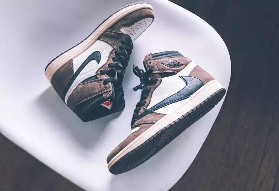 aj1小倒钩一秒分辨真假,aj1小倒钩真假对比