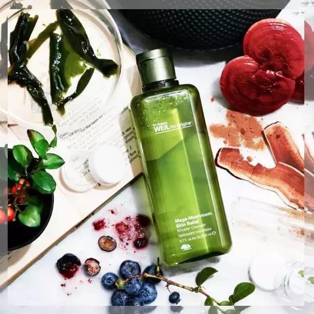 兰蔻美宝莲阿玛尼雅诗兰黛,兰蔻和阿玛尼是一家吗