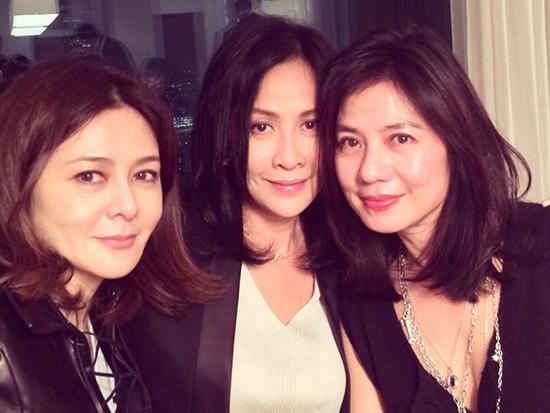 周润发谭咏麟爬山图片,周润发与谭咏麟同框