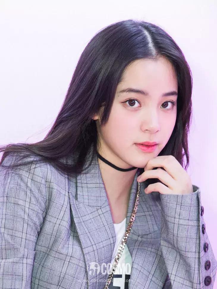 安妮半披发型,安妮新款短发发型