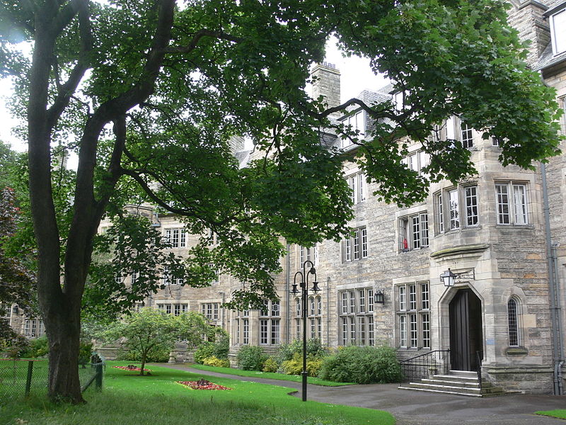 英国圣安德鲁斯大学,圣安德鲁斯大学简介