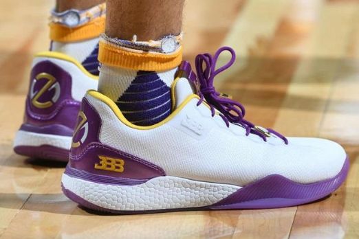 球哥鲍尔最后一战,球哥被交易后首次返回湖人主场