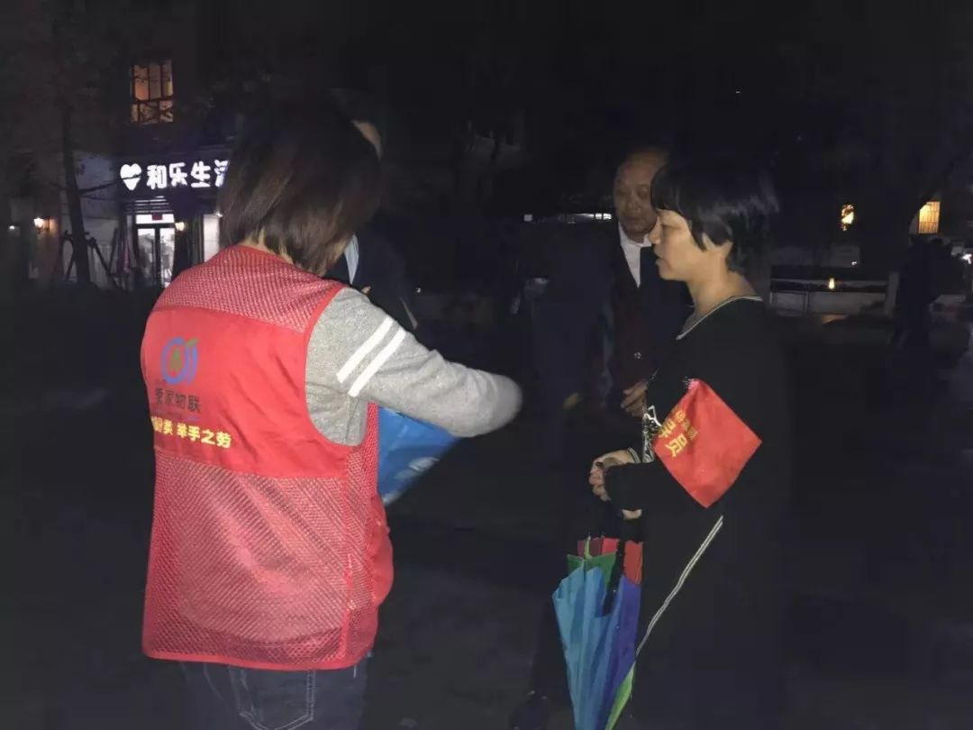 南昌市小区垃圾清理,万科城东郡垃圾分类