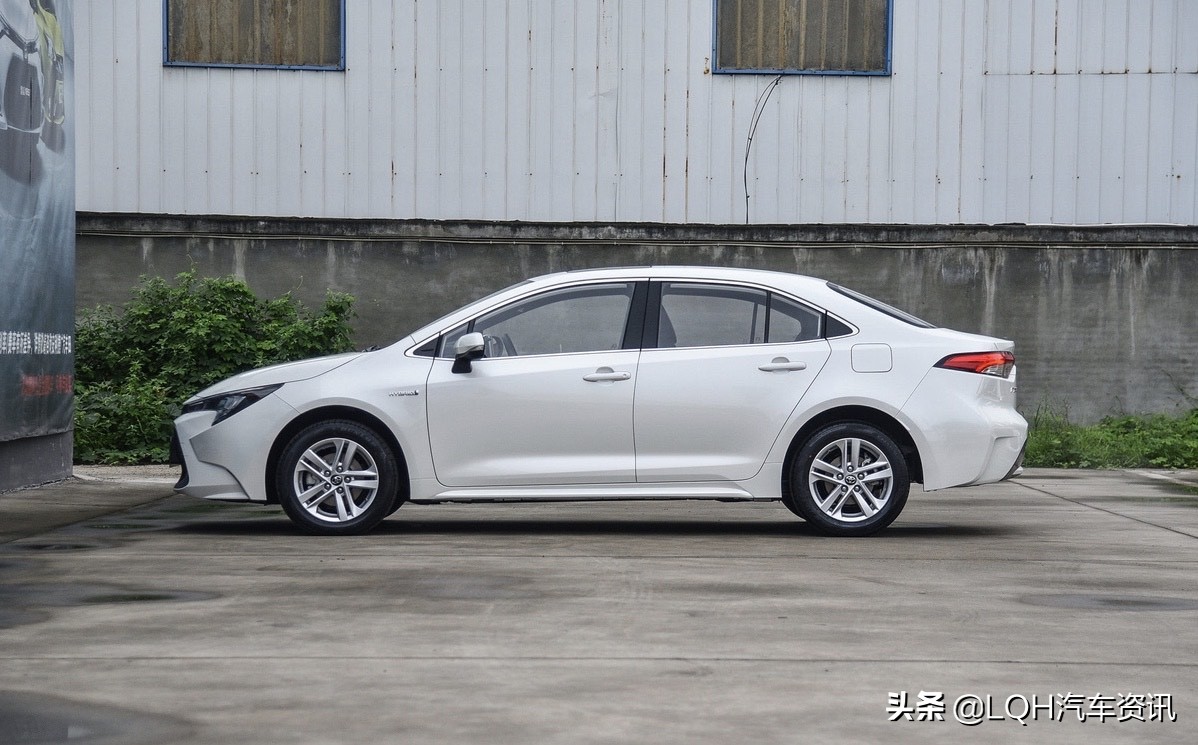 2019款丰田省油王价格,丰田再造省油王36升油耗