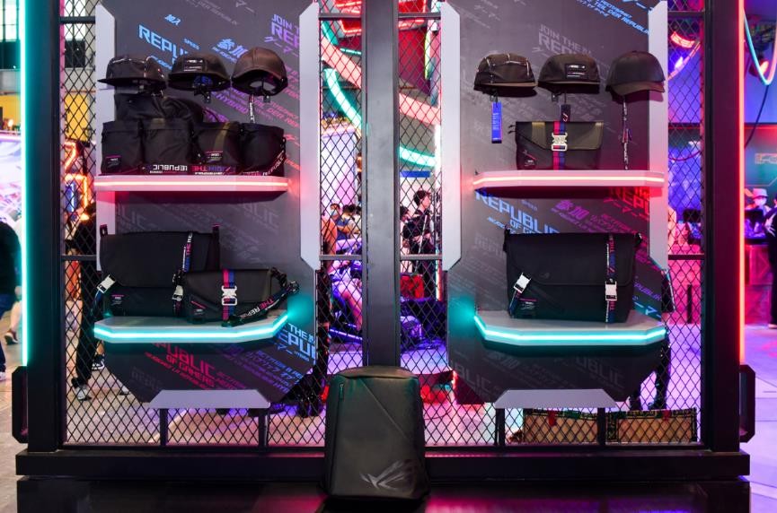 梦幻联动二次元狂欢ROG信仰星球空降BW2021