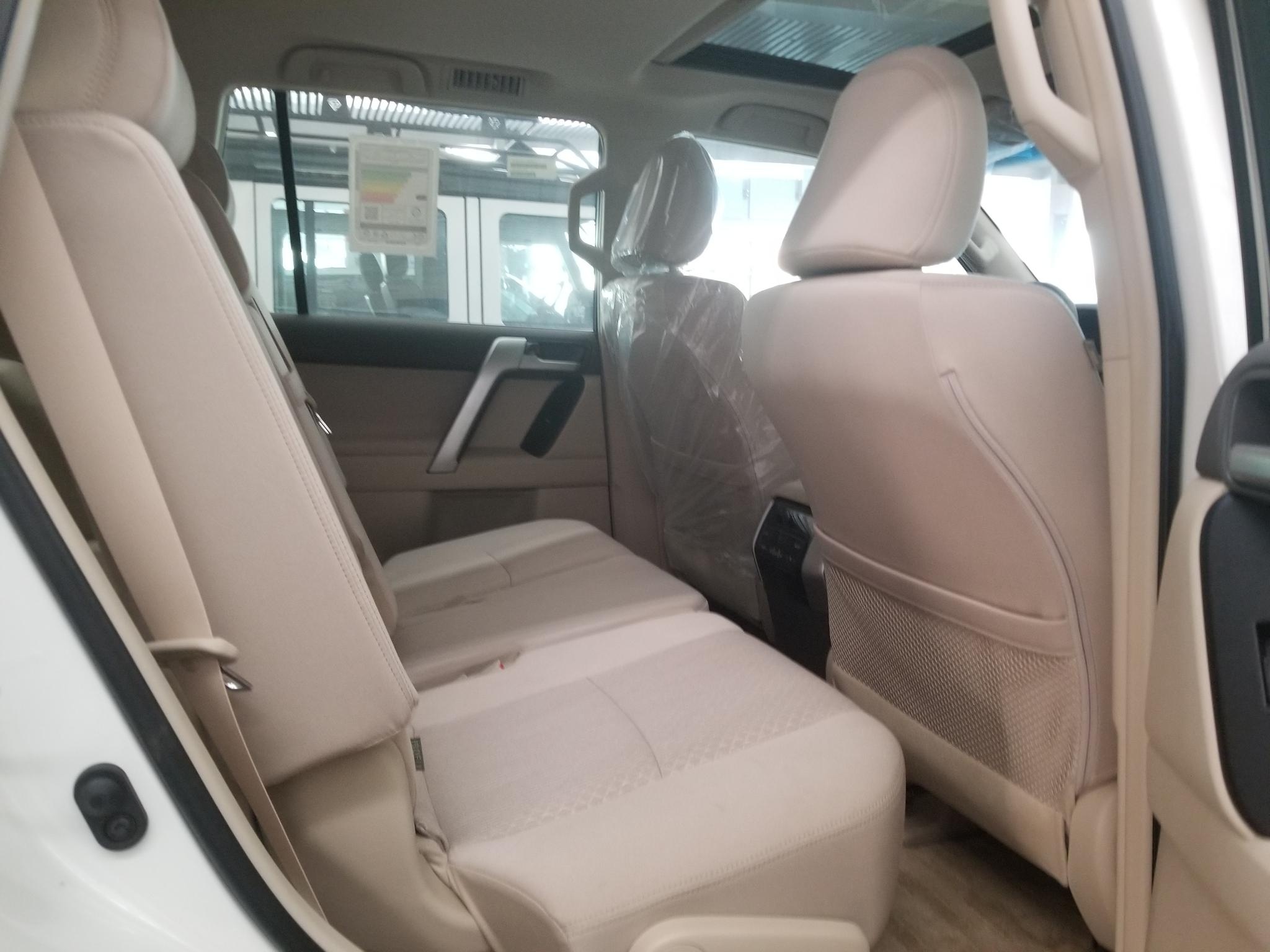 2009款中东版丰田霸道4000,2015款丰田霸道4000中东版配置