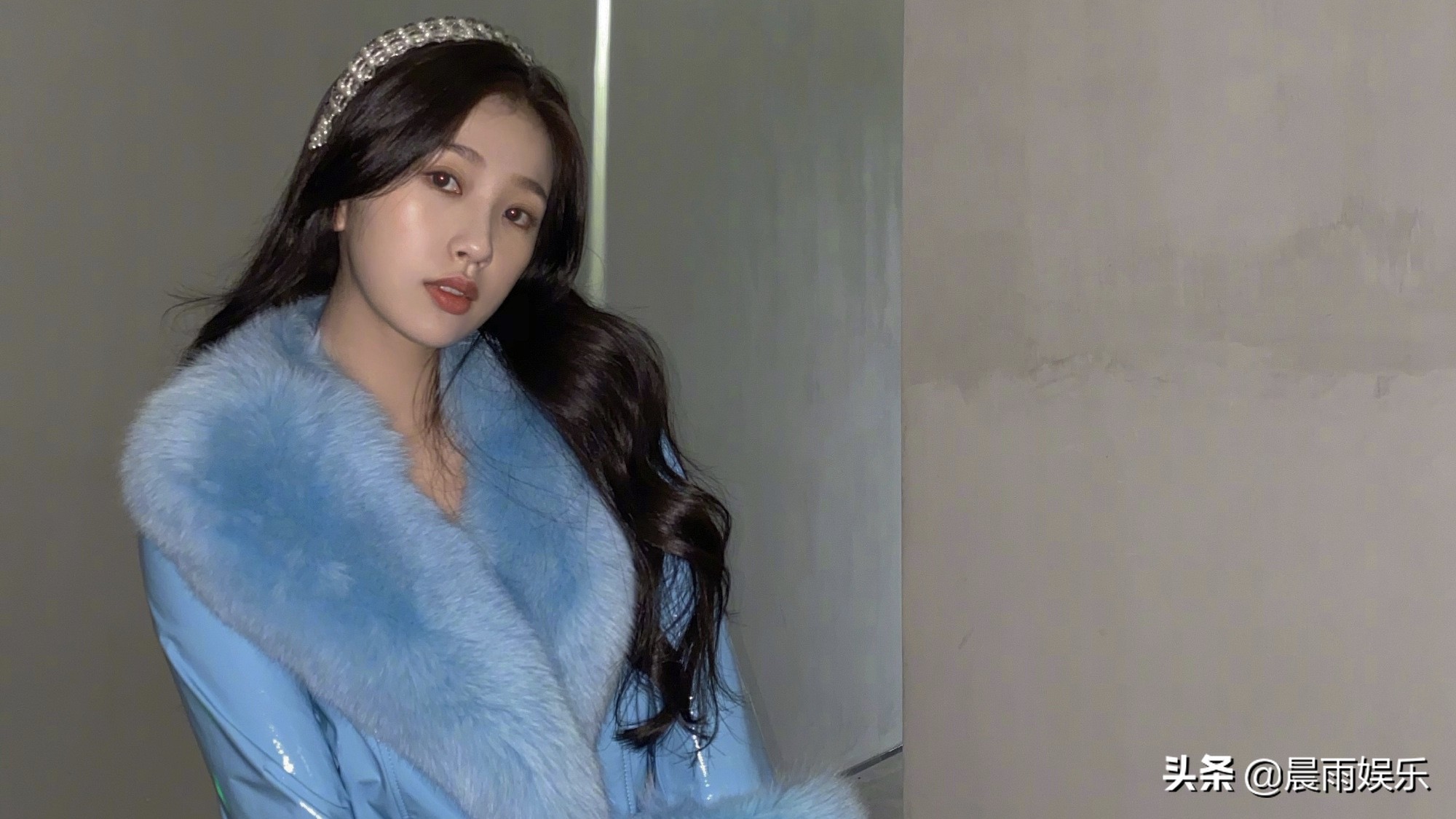 售卖虞书欣朋友圈内容，入侵河正宇手机，疯狂粉丝毁了多少艺人