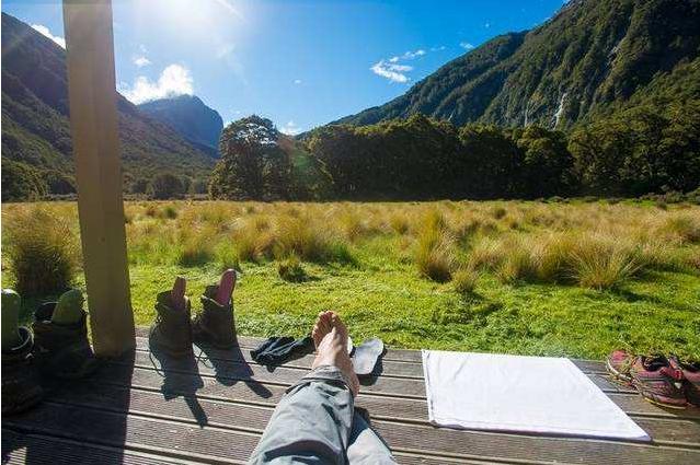 作为汗脚，如何除鞋臭？我总结了所有的方法