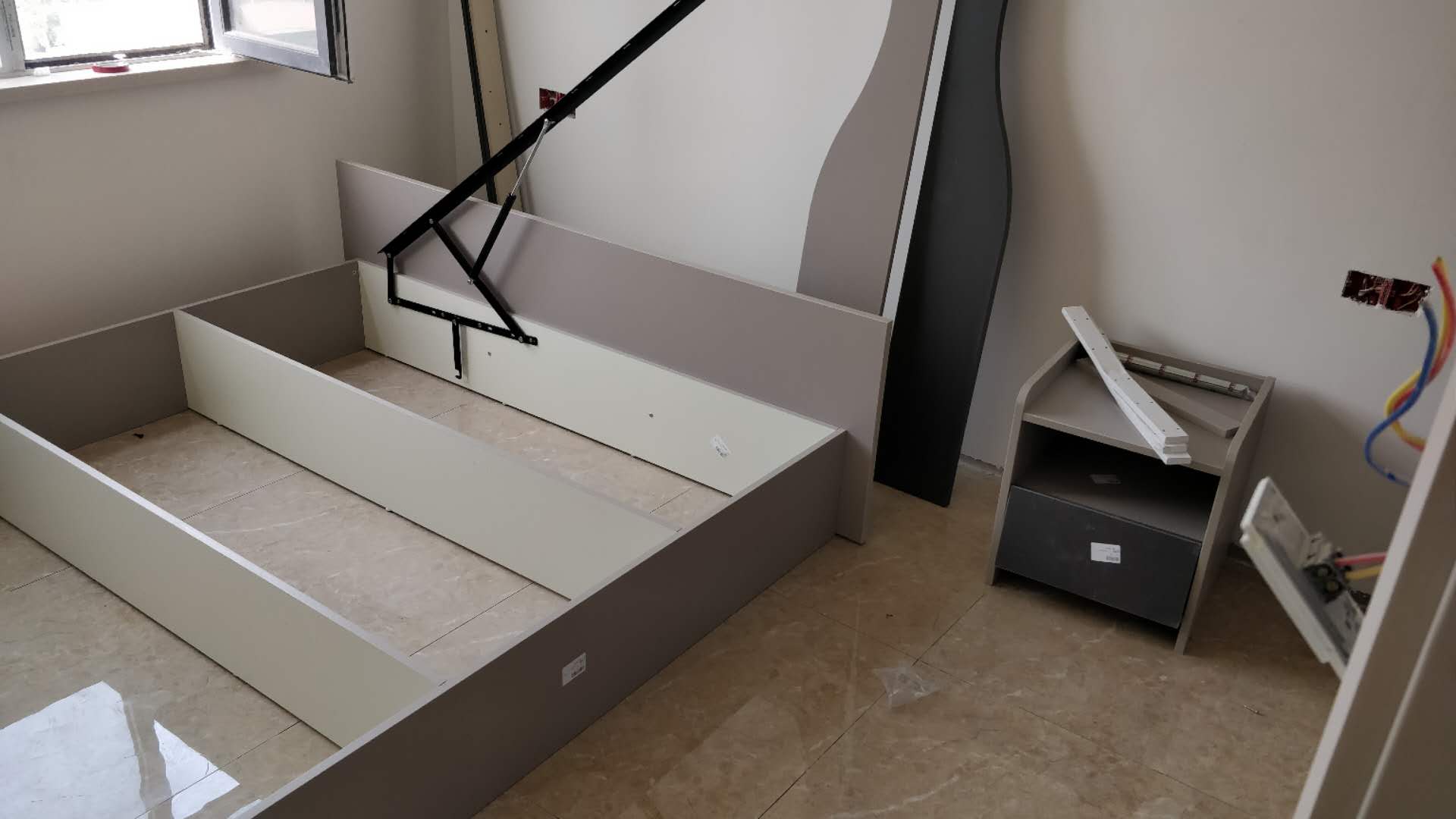 120平高层房子3室两厅装修,简装修无吊顶房子三室两厅120平