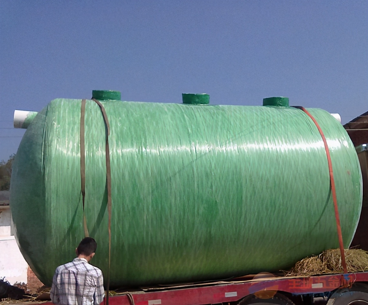 玻璃钢化粪池埋多深比较合适,成品玻璃钢化粪池尺寸价格表