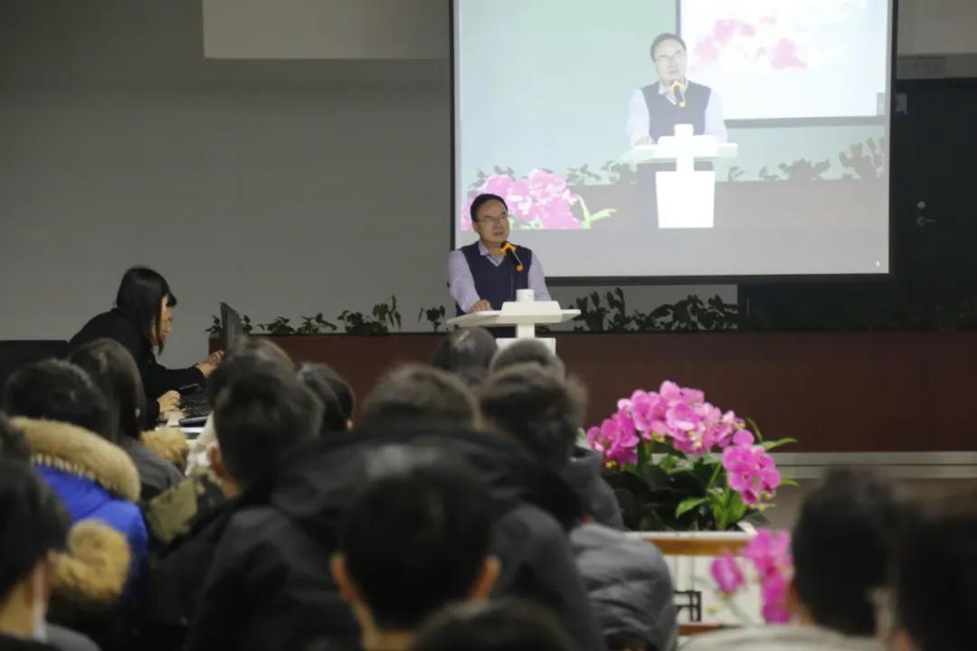 「我心中的汤总」“汤总让无数人在纳杰找到了家一般的归属感！”