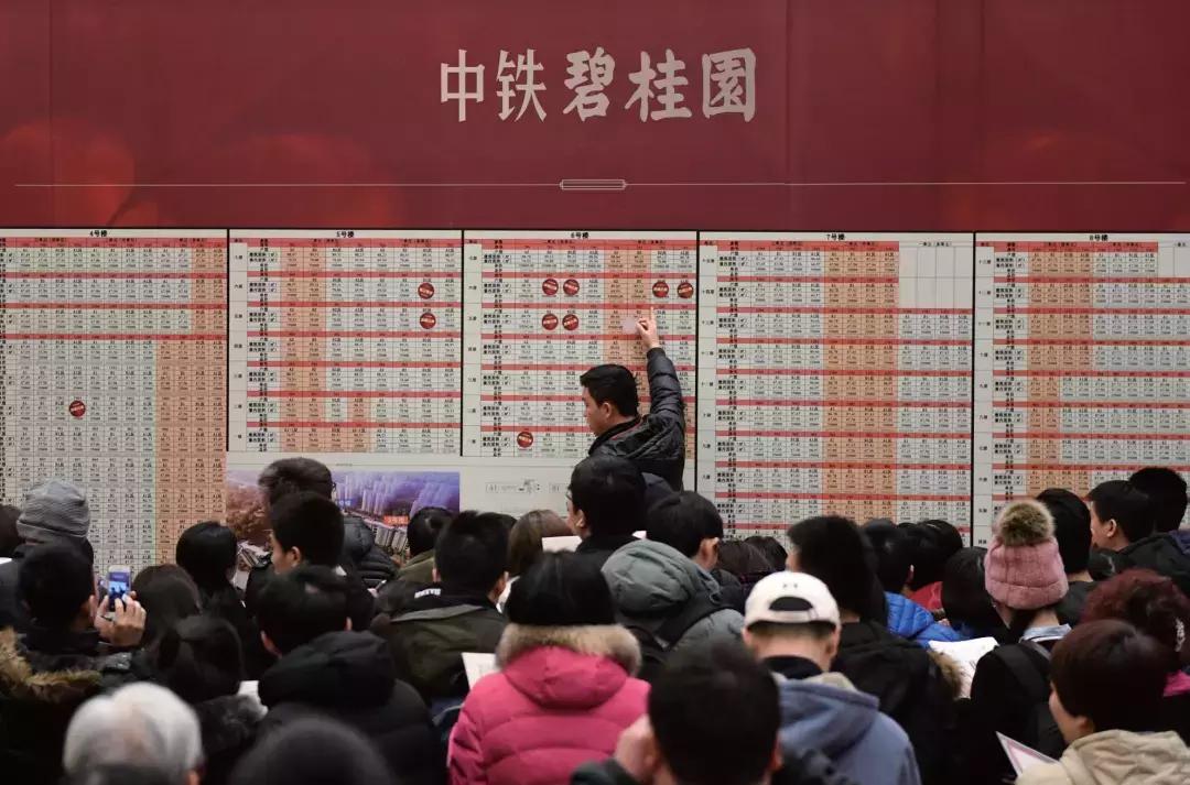 70张照片合集视频,70年衣食住行对比图