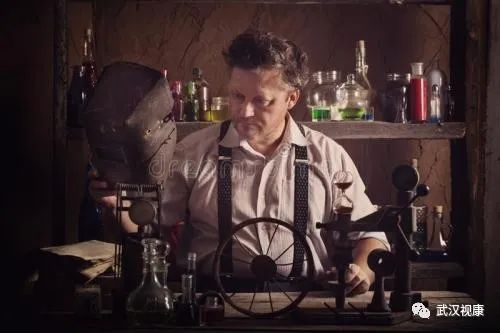 近视眼手术的发展史动画,近视眼手术发展史图片