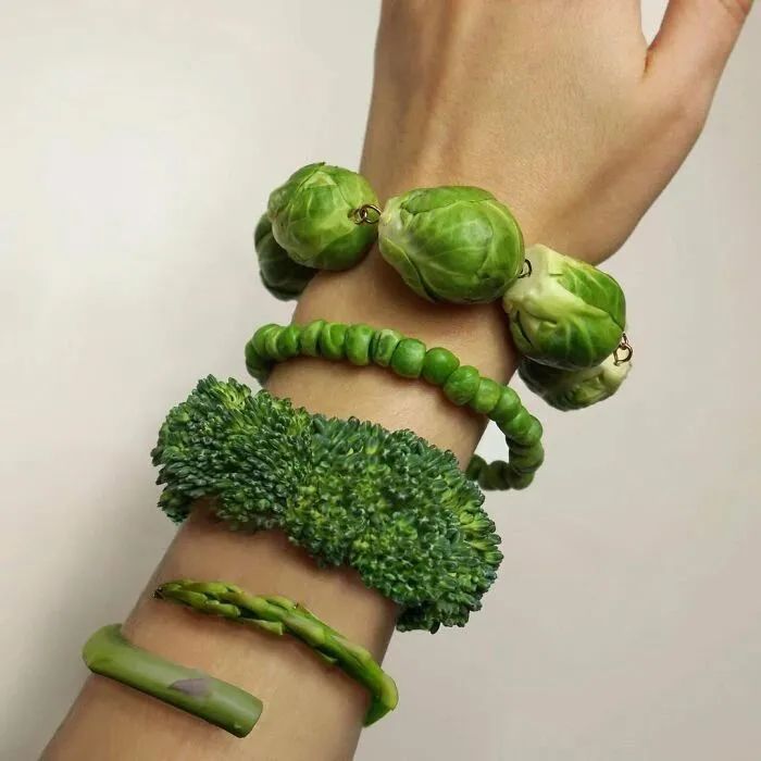 有点诱惑！外国美女设计师拍的“人体”艺术，够大胆，脑洞大开