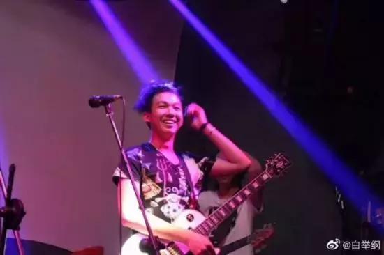 这档节目后，我们夸奖一首歌好听的方式，或许能变多了