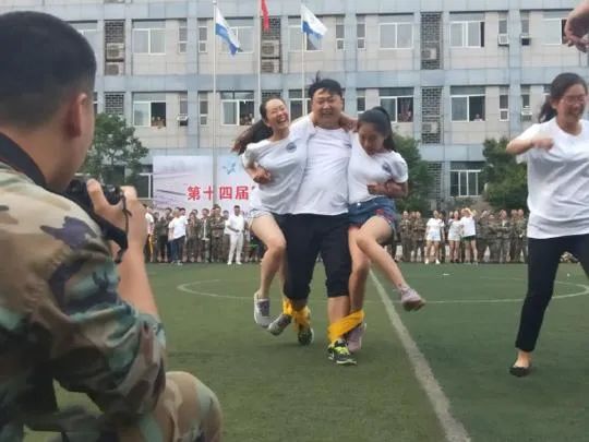 自认“绑腿走路”项目天下无敌的日本，被中国少林寺砸了场子