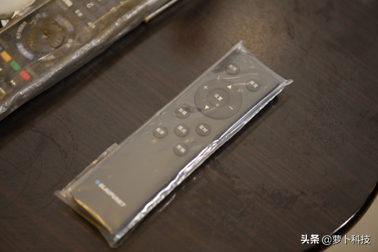 别墅加湿取暖神器，Blaupunkt德国蓝宝H1智能对流电暖气评测