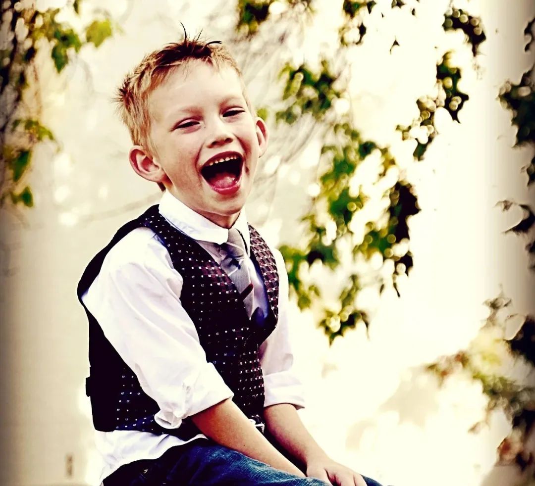 儿子压在心底一年之久的大委屈，用一个屁解决了