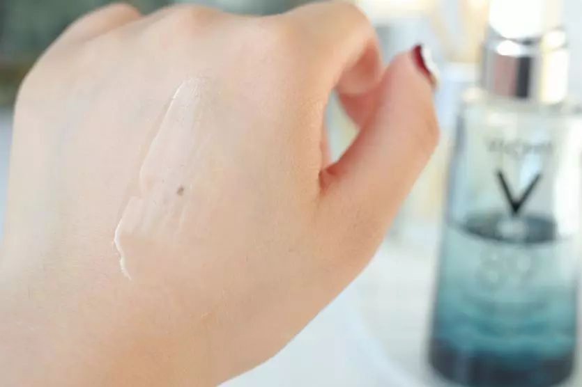 锁水屏障抗老化，薇姿89精华测评