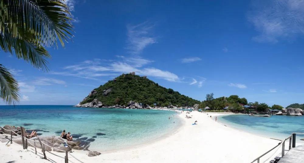 被冠以“素质低”的中国游客,如今成了一些国家最为思念的亲人