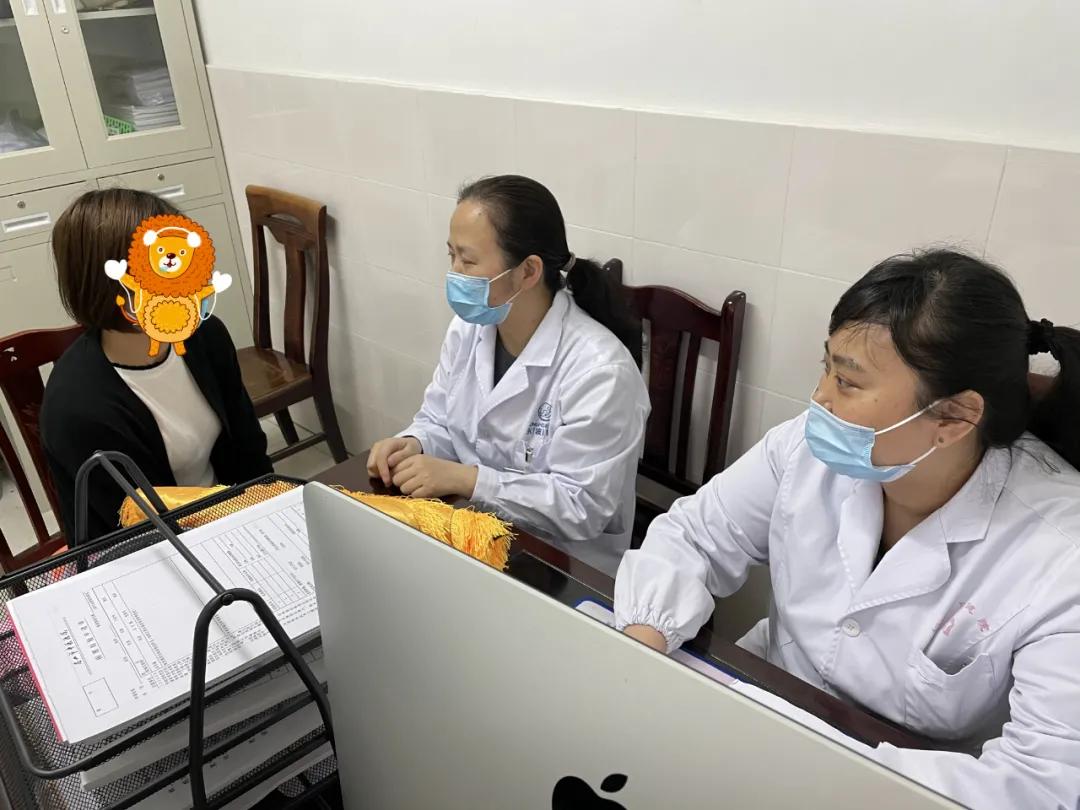 医术精湛守护健康,医术精湛除病痛医德高尚暖人心