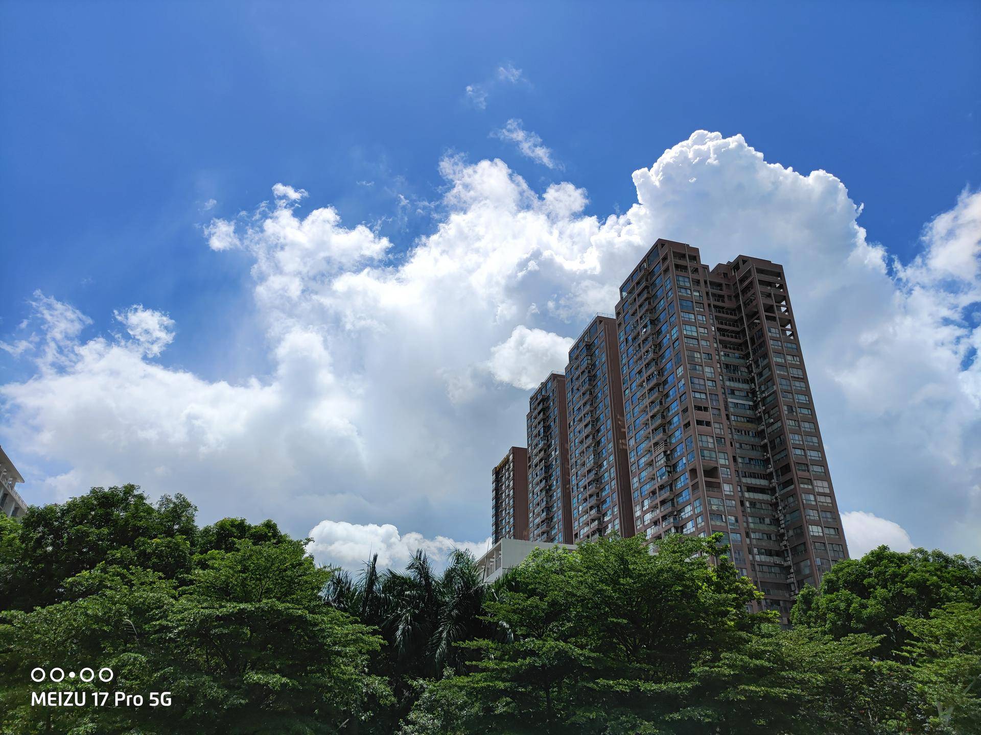 魅族17和魅族17pro如何选择,魅族17和魅族17pro谁更值得购买