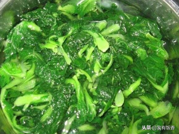 青菜包子不发黄的秘诀,如何让青菜包子的青菜颜色更青