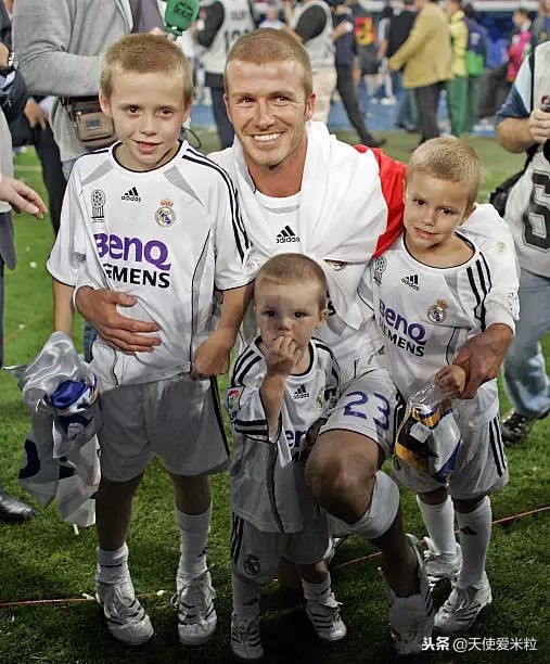 贝家大公子：干啥啥不灵，5年换10个女友