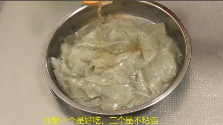 红薯粉皮最好吃的做法,红薯粉皮怎样做比较好吃