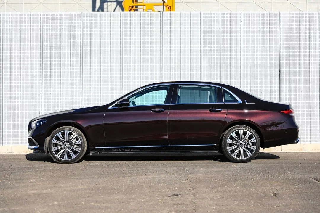 和年轻人在一起感受年轻,2021款奔驰e级进口260试驾