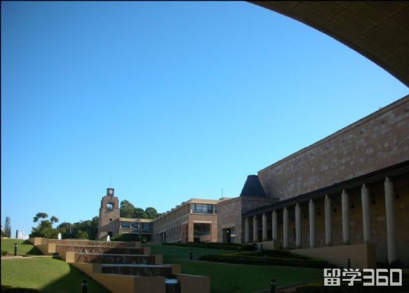 邦德大学本科专业介绍,邦德大学本科要多少钱