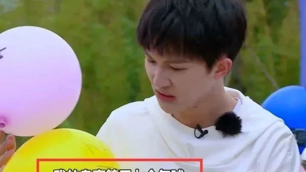 周深周杰伦烟花易冷完整版,周深人缘多好视频