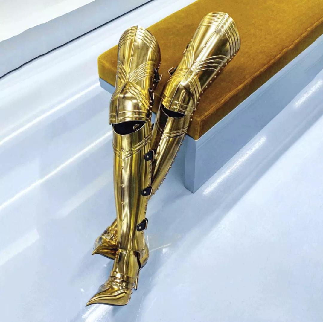 相亲遇到穿巴黎世家的男人,女朋友穿巴黎世家见男朋友