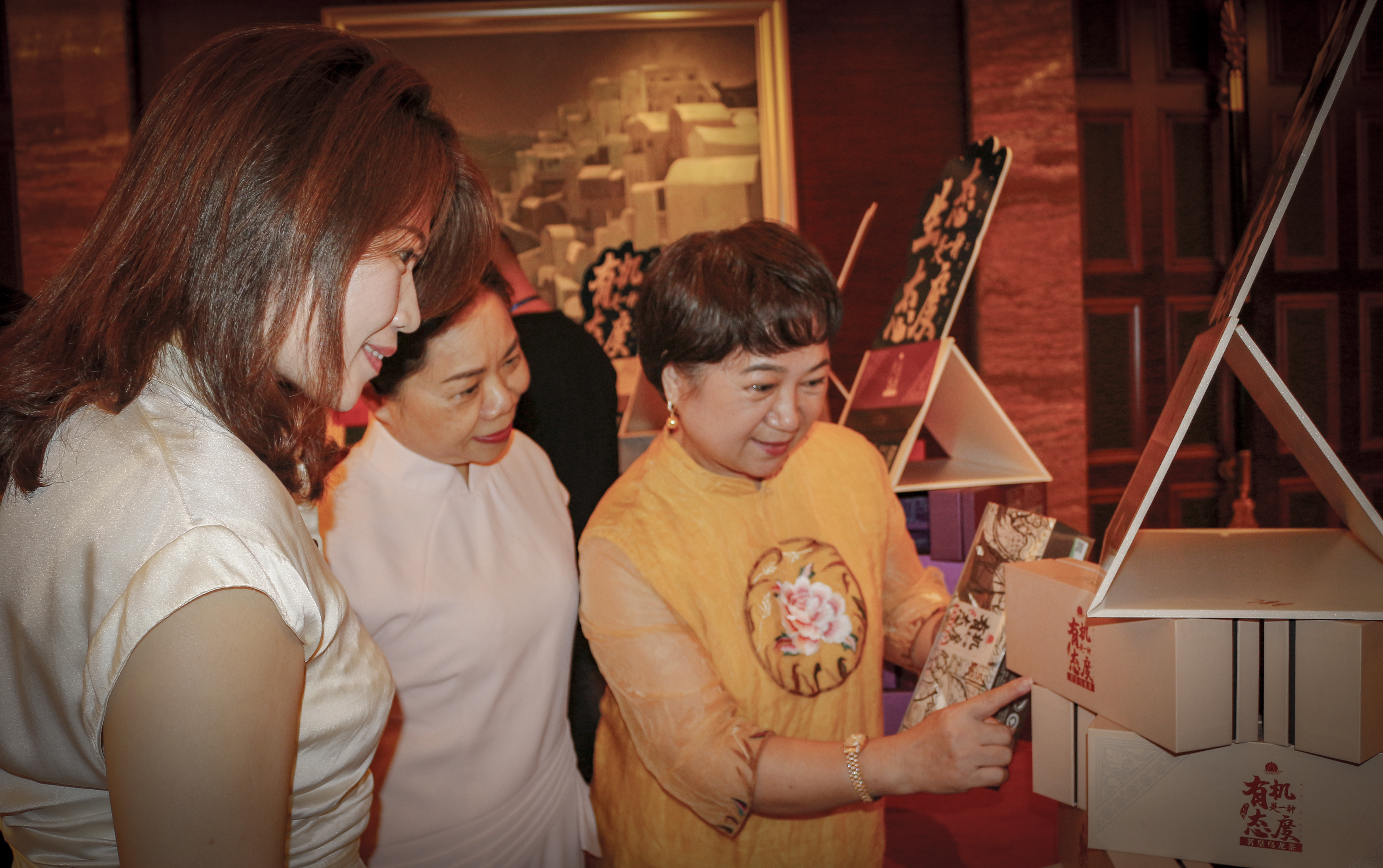 束氏茶业新模式,束氏茶界最新消息