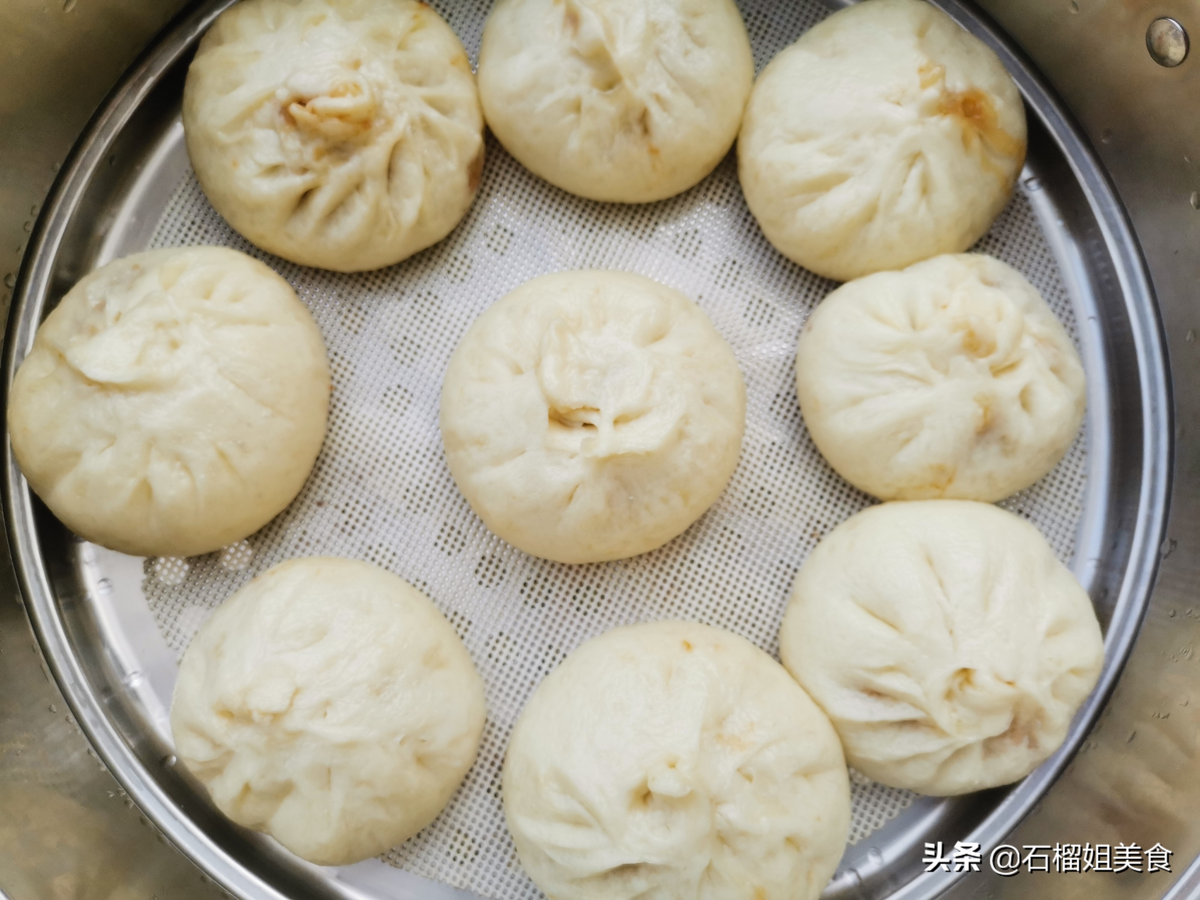 酵母包子怎么做出包子松软光亮,不用酵母怎么发面蒸包子又白又软
