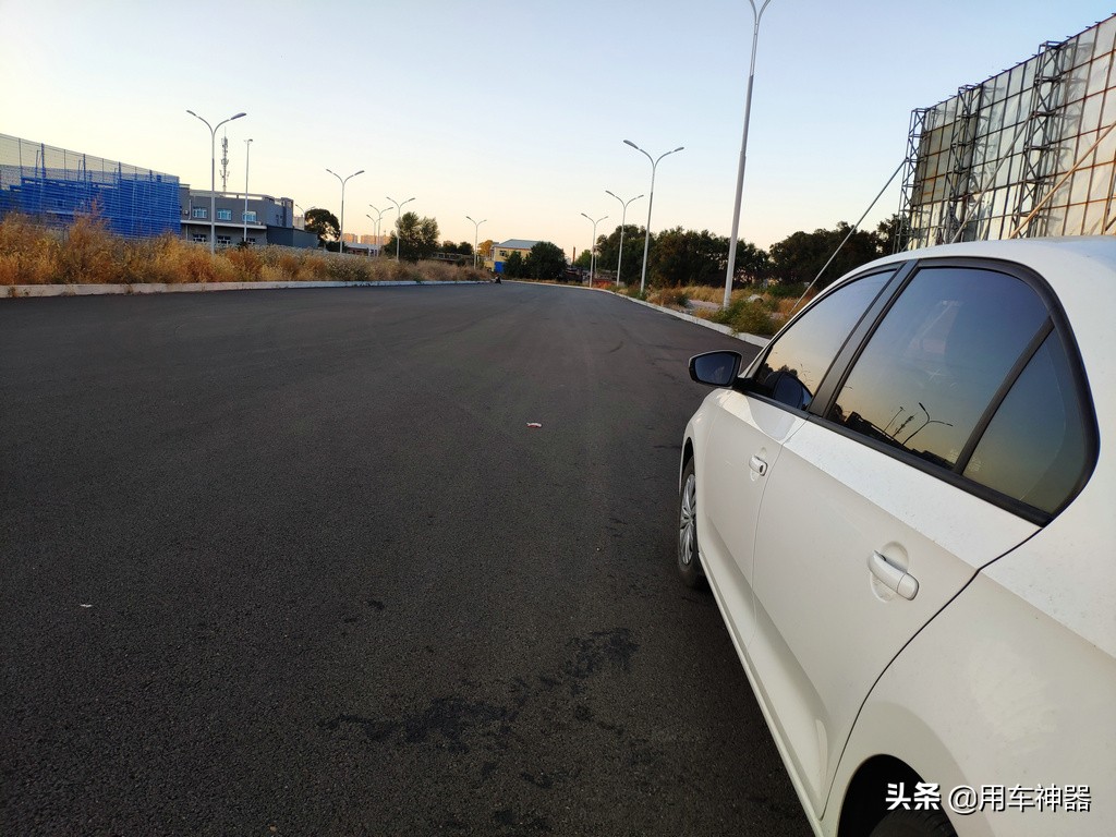 汽车底盘做防锈喷底盘装甲多少钱,国产车喷底盘装甲到底能不能防锈