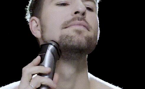 装进钱包的卡片式剃须刀，日本武士刀材质，0.05mm超薄刀网