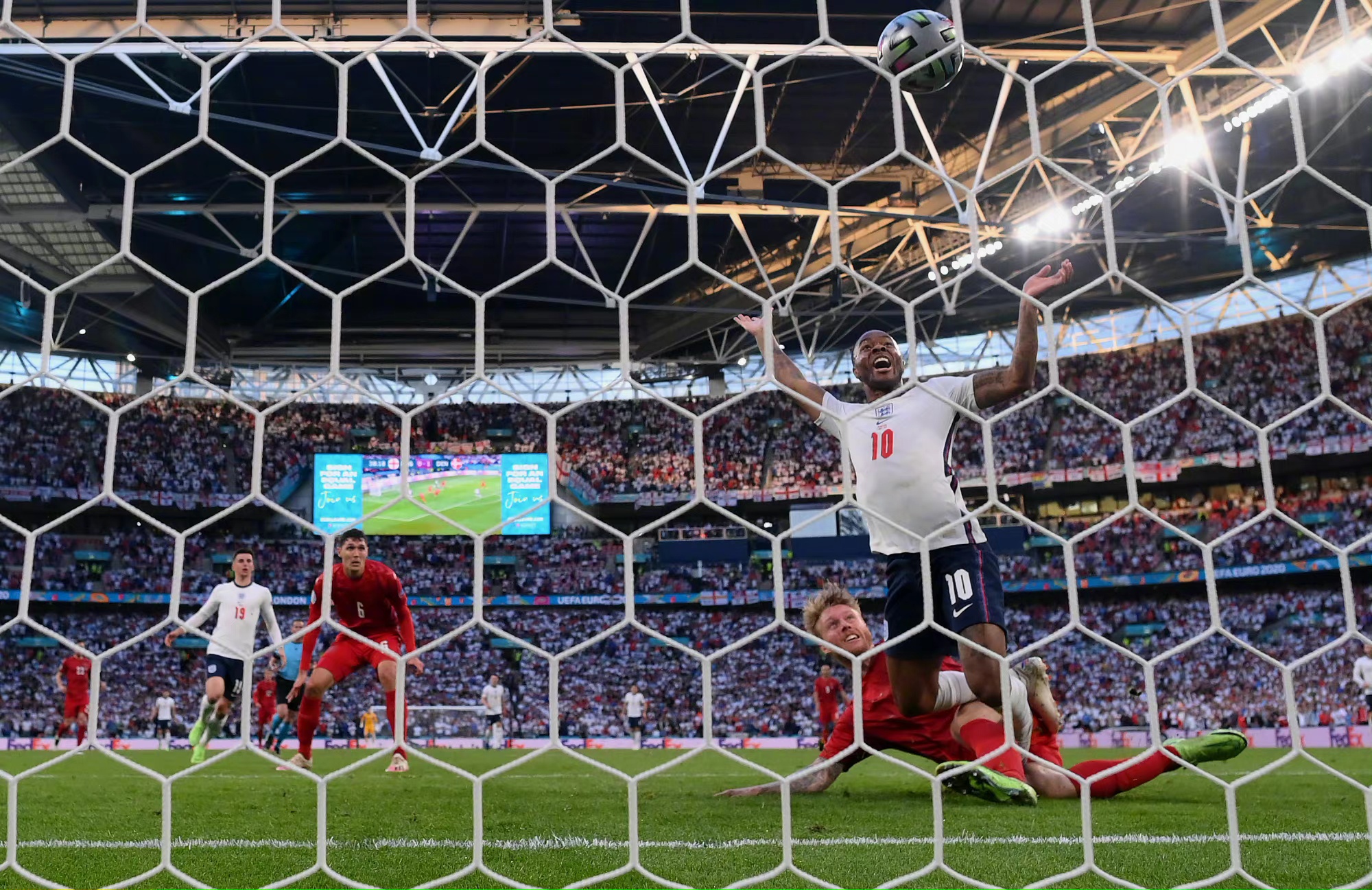 英格兰队夺冠之路,英格兰足总杯业余队创造历史