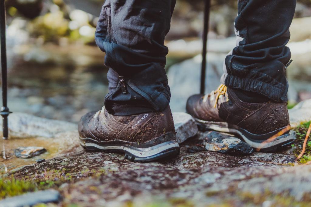 登山鞋哪种比较好,什么登山鞋比较好