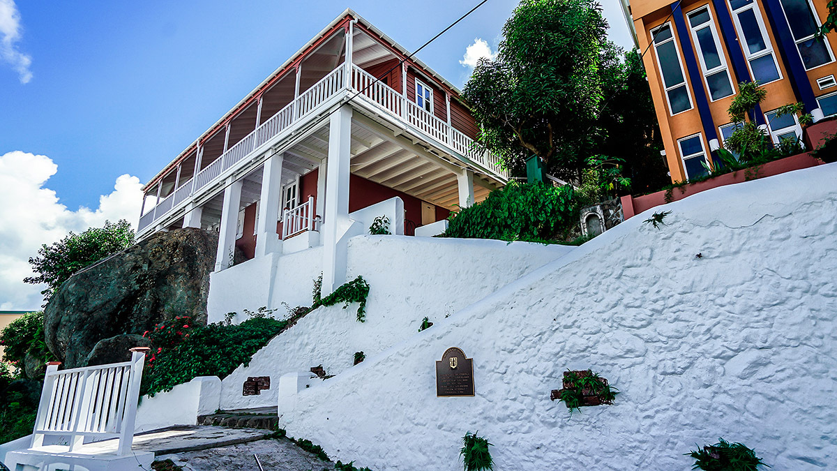 加勒比海盗故事来源,加勒比海盗的主要故事情节