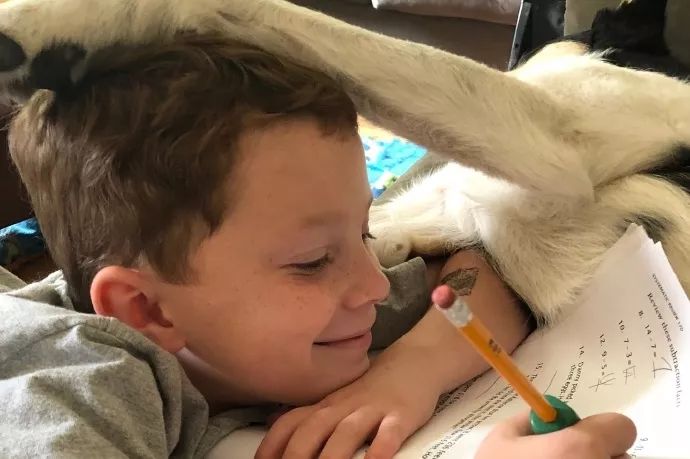 吴宣仪黑唇妆上热搜了是怎么回事,吴宣仪唇妆视频