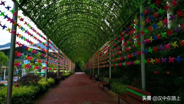 汉中市留坝县中国栈道欢乐水世界,汉中去留坝水世界攻略