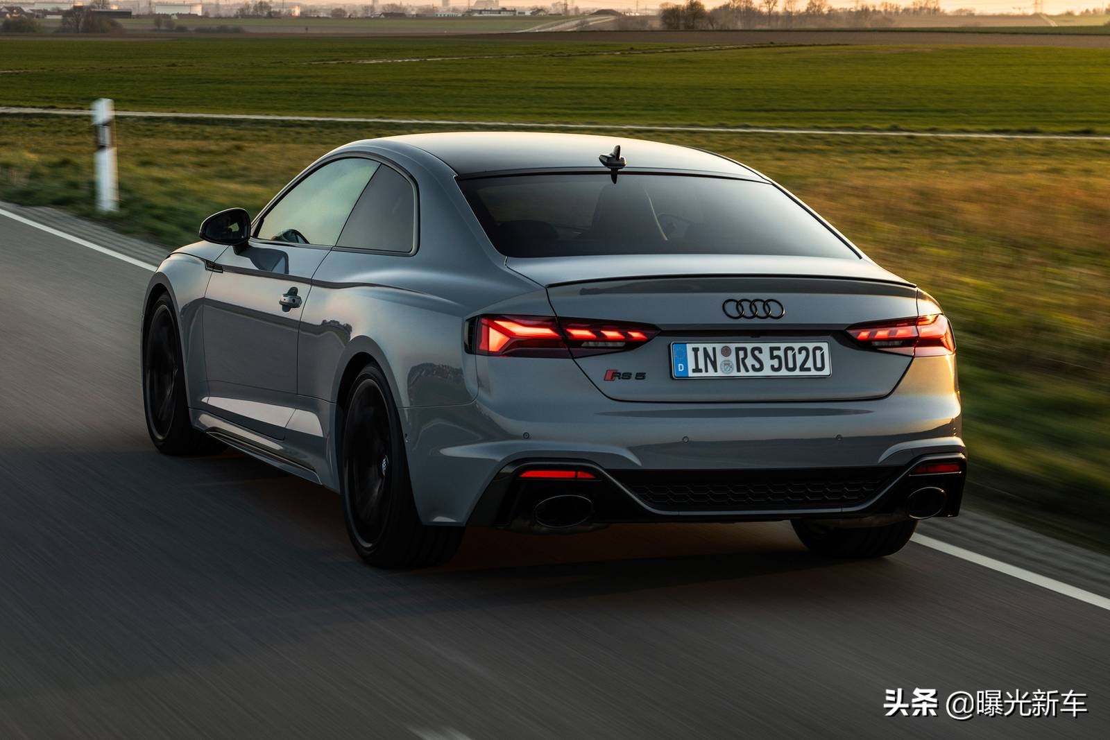 奥迪rs52022款报价,奥迪rs52022款国外价