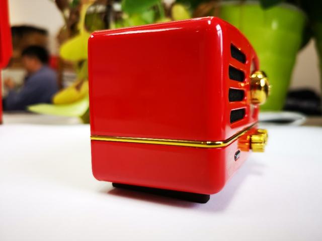 猫王收音机评测视频,猫王迷你收音机拆解