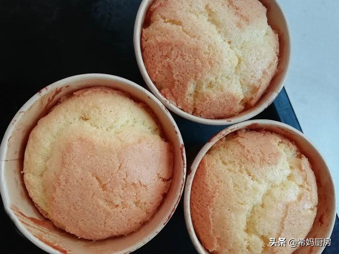 用不完的糯米粉统统拿来做蛋糕吧,只用牛奶和鸡蛋做蛋糕和糯米粉