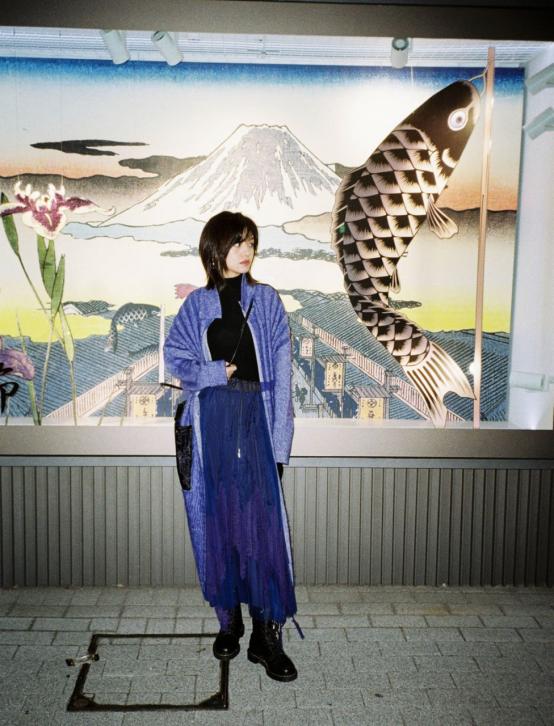 千金蝴蝶结大衣穿搭,蝴蝶结大衣白色灯笼袖时尚搭配