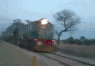 搞笑gif妹子的内心是崩溃的,搞笑gif妹子原来是个逗比