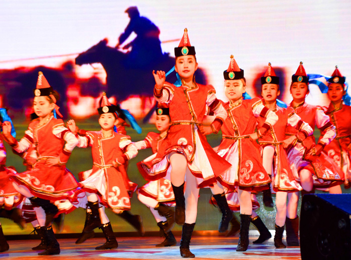 内蒙古狼旅游,内蒙古狼族自驾游视频