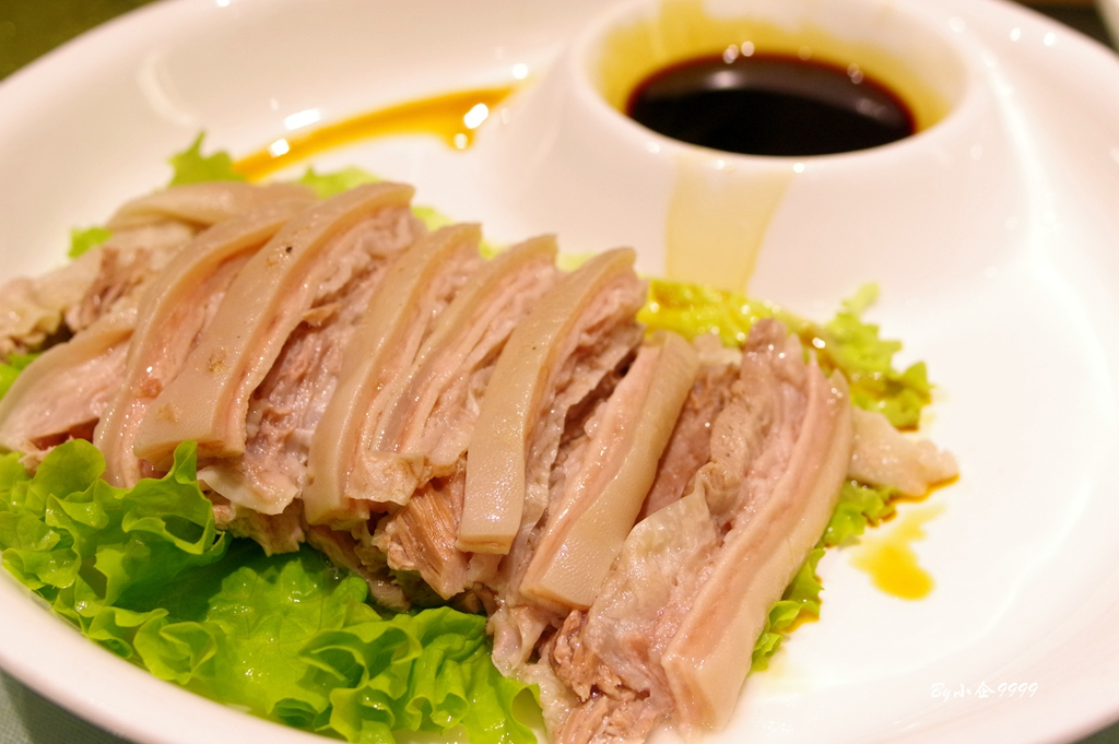 松江洞泾筱爷叔饭店在什么地方,最近筱爷叔松江旗舰店团购