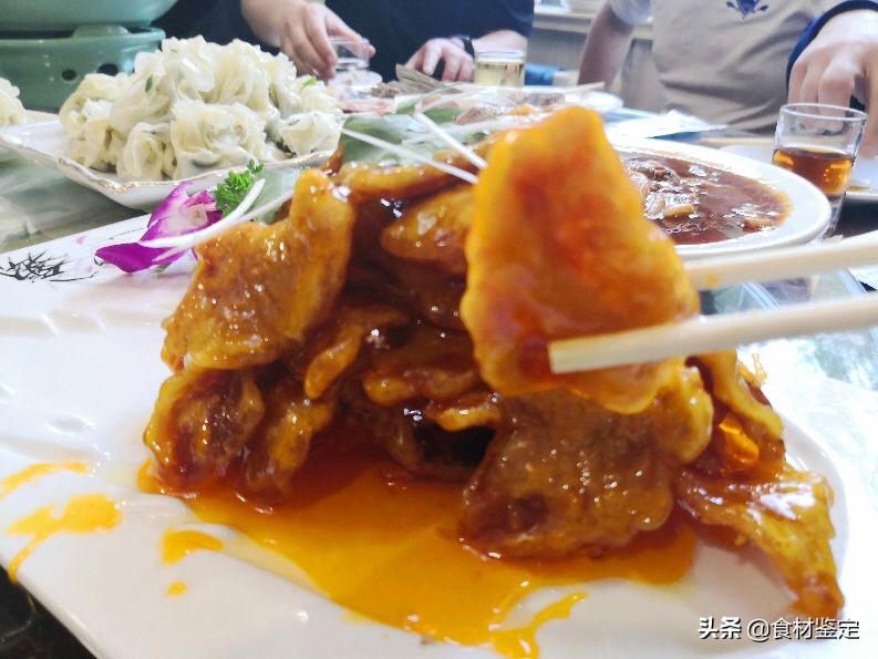 辽宁中医药大学附近隐匿一家清真饭店，小店不大味道可圈可点